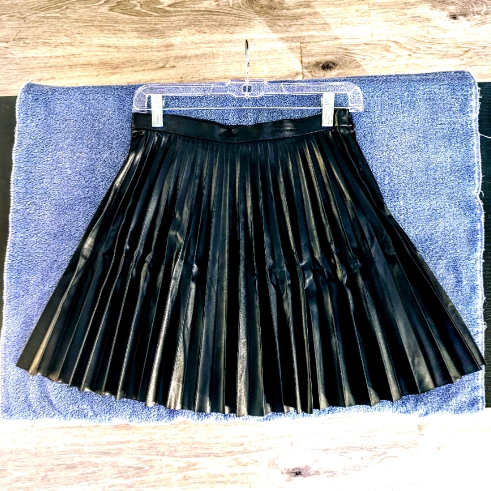 SOLD Victoria's Secret Pleated Mini Skirt
